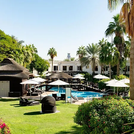 Le Meridien Dubai Hotel & Conference Centre-3